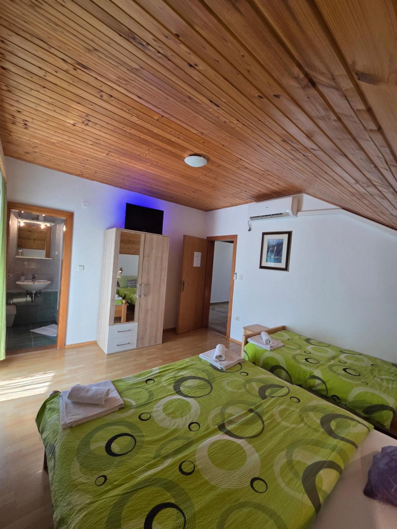 Apartman & Sobe Orhideja Smoljanac Exterior photo