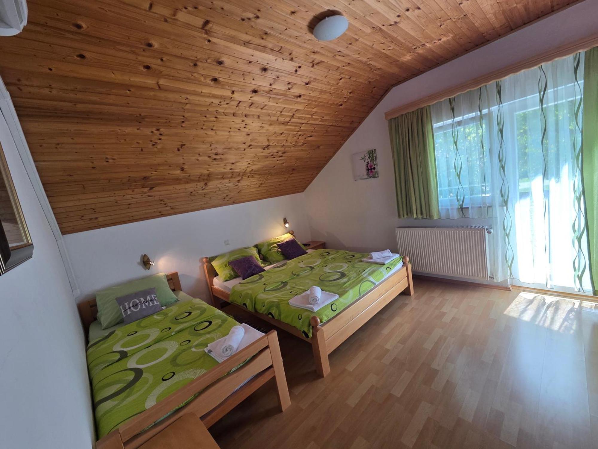 Apartman & Sobe Orhideja Smoljanac Exterior photo