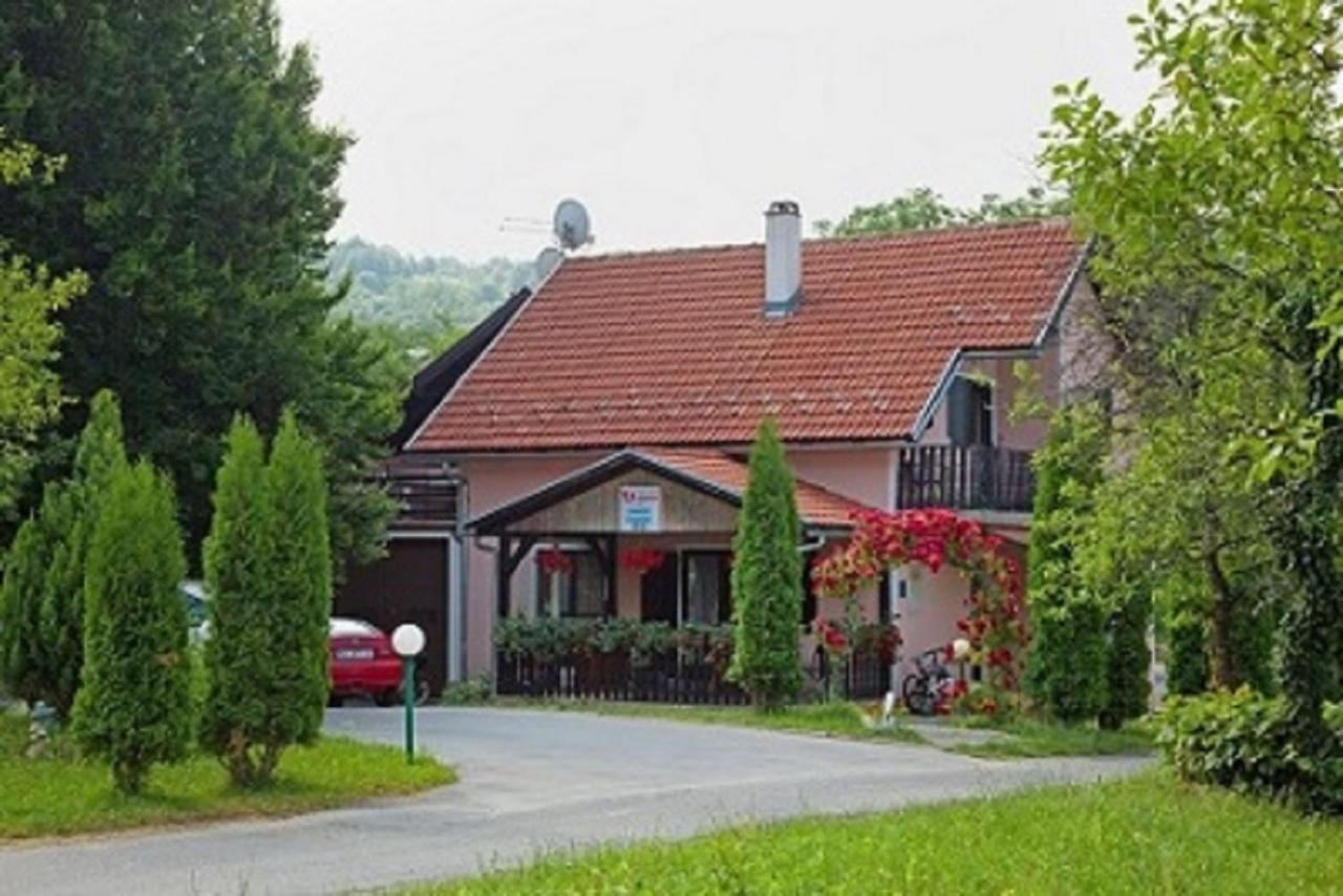 Apartman & Sobe Orhideja Smoljanac Exterior photo